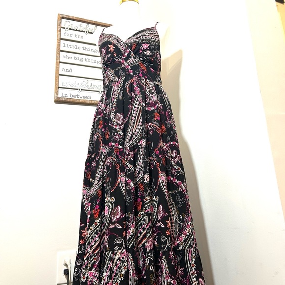 White House Black Market Dresses & Skirts - WHBM Tiered Maxi Dress Sleeveless Black Roses & Vines V-Neck Spaghetti Straps S